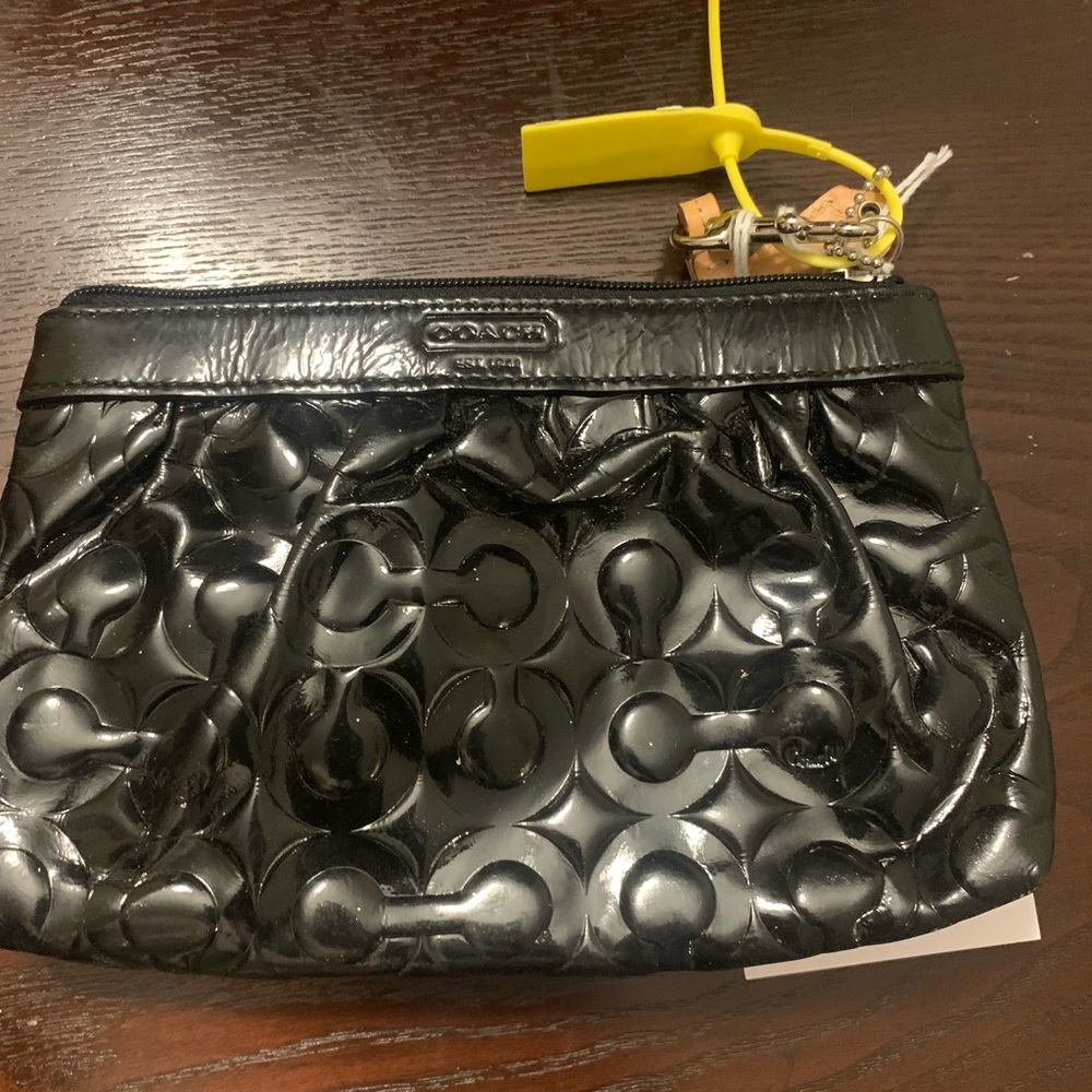 💎COACH💎 Black Patent Leather Coach Wristlet